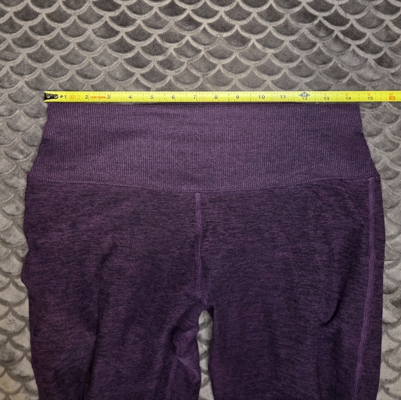 G283. Alo Alosoft High-Rise Full Length Lounge Legging in Purple/Black - Size M - Picture 6 of 11